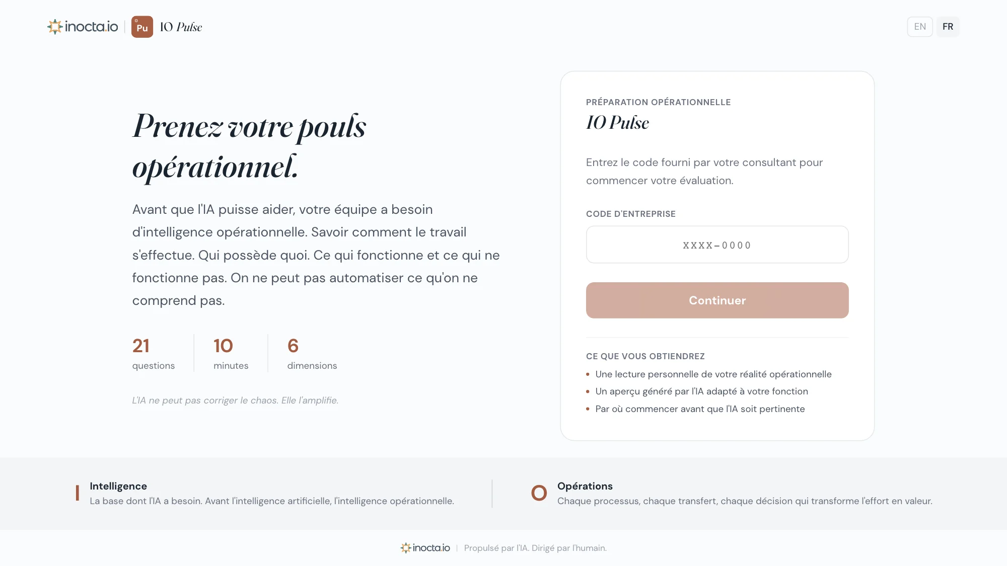 La page d'accueil d'IO Pulse. Un membre de l'équipe entre le code d'entreprise reçu de son consultant pour commencer le sondage : 21 questions, une dizaine de minutes.